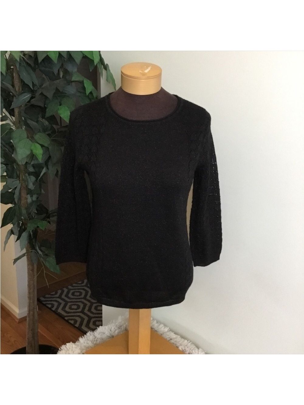 Relativity Sweater Womans Small Black Open Knit With Gold Shimmer